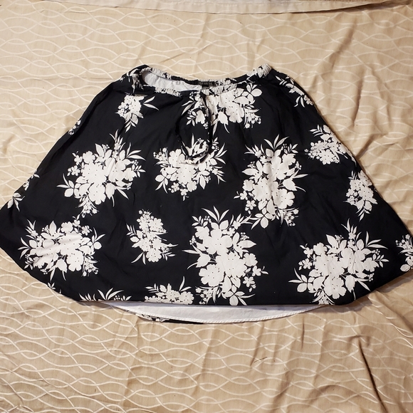 George Size 10 Black and White Floral Skirt - Picture 3 of 6